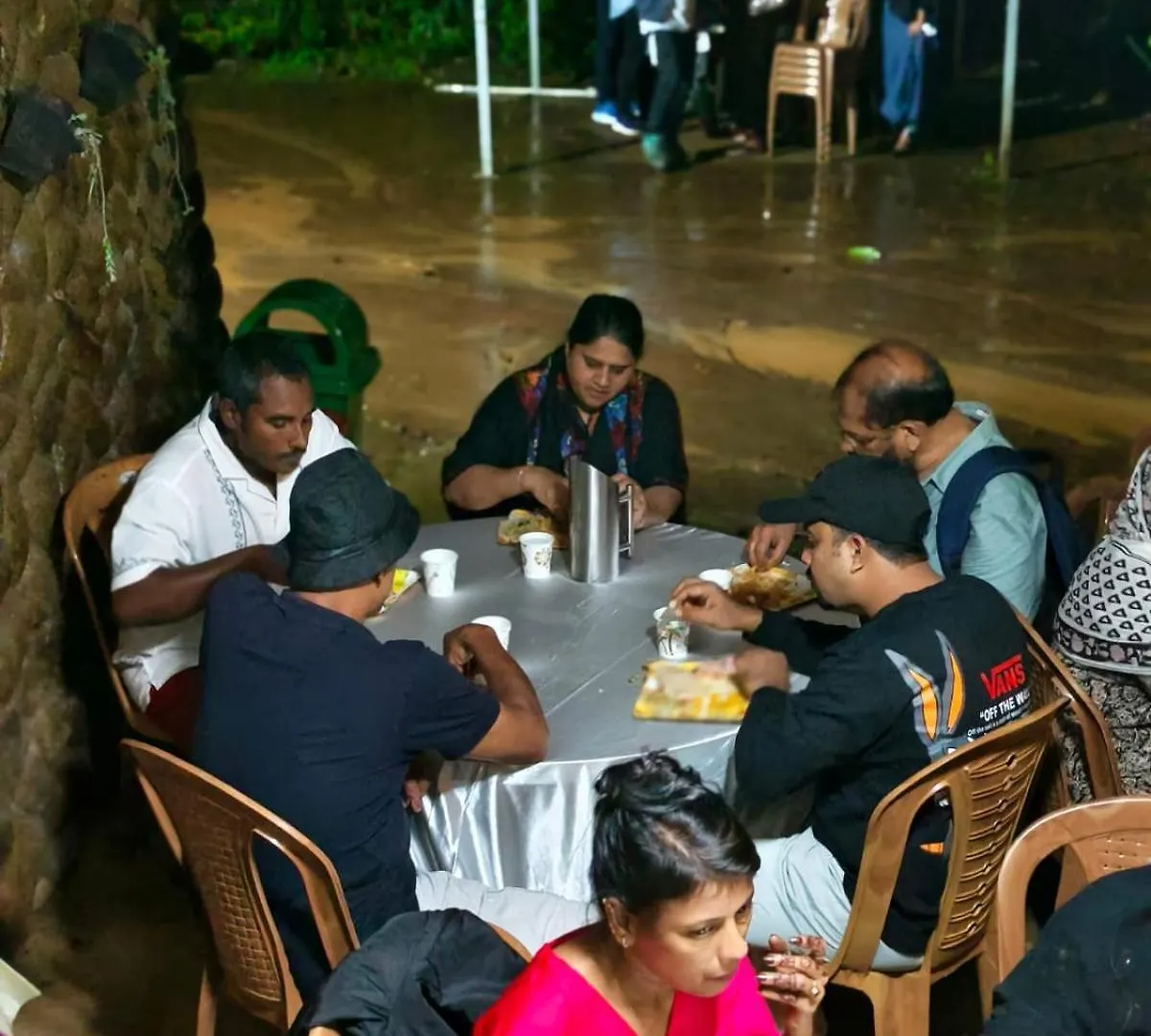 Hotel Boche 1000 Acre Meppādi